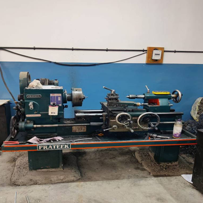 Dk Industry Lathe Machine